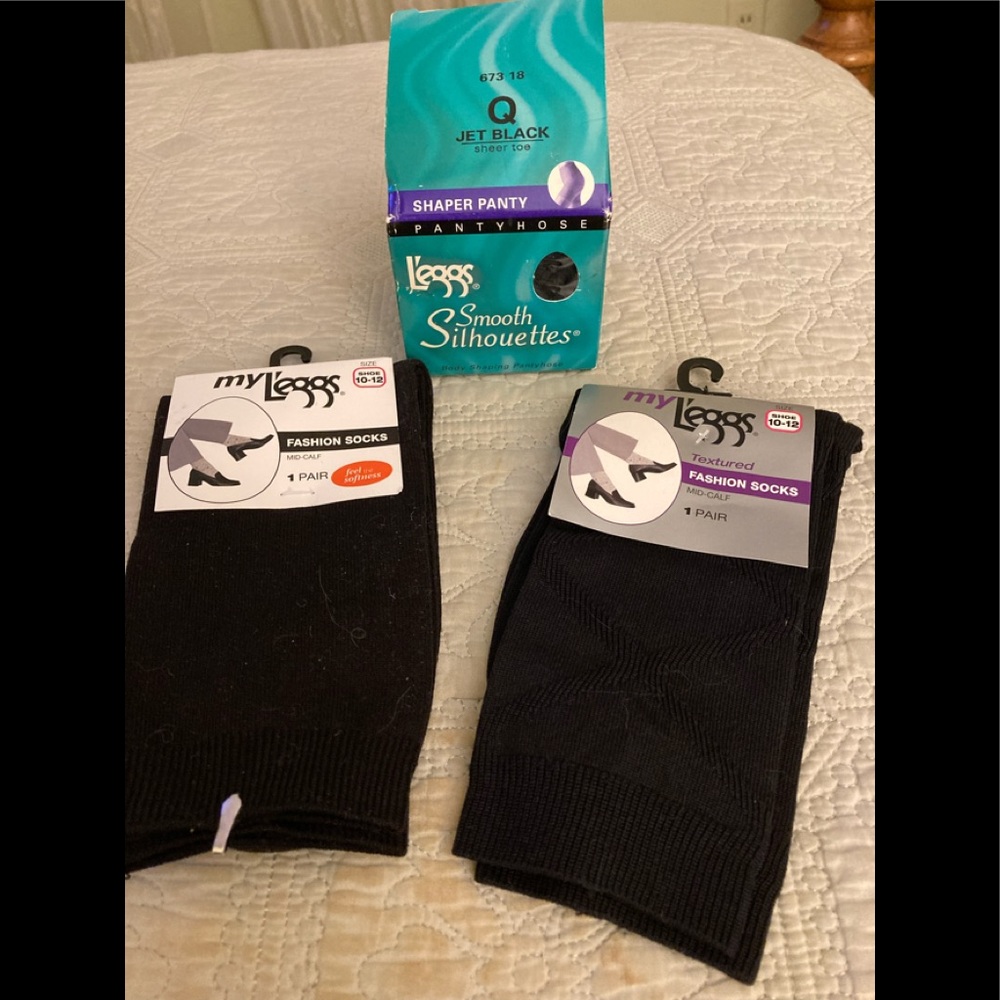 Leggs Queen Sz NWT  2- Pair Mid-Calf Socks 1- Pair Leotards Black 3/$18